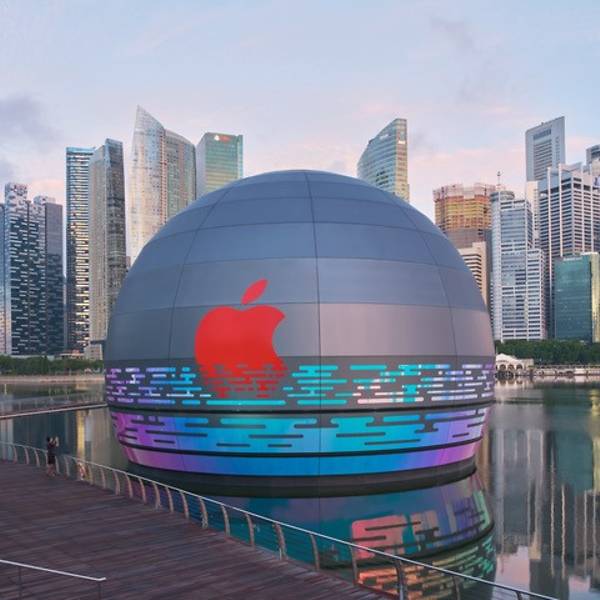 Now we know where the inspiration of the Apple Store came from 😂🤣😂 : r/ singapore