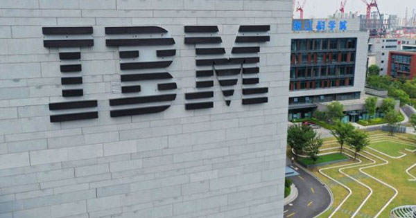 IBM TO SPLIT INTO TWO | LMD