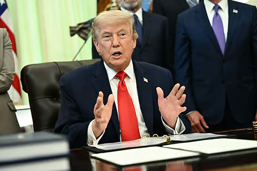 Trump hints at US-Iran peace deal signing over weekend in Europe